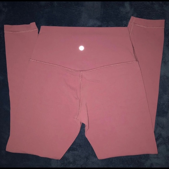 Lululemon Align So Merlot 6 25" - Picture 6 of 7